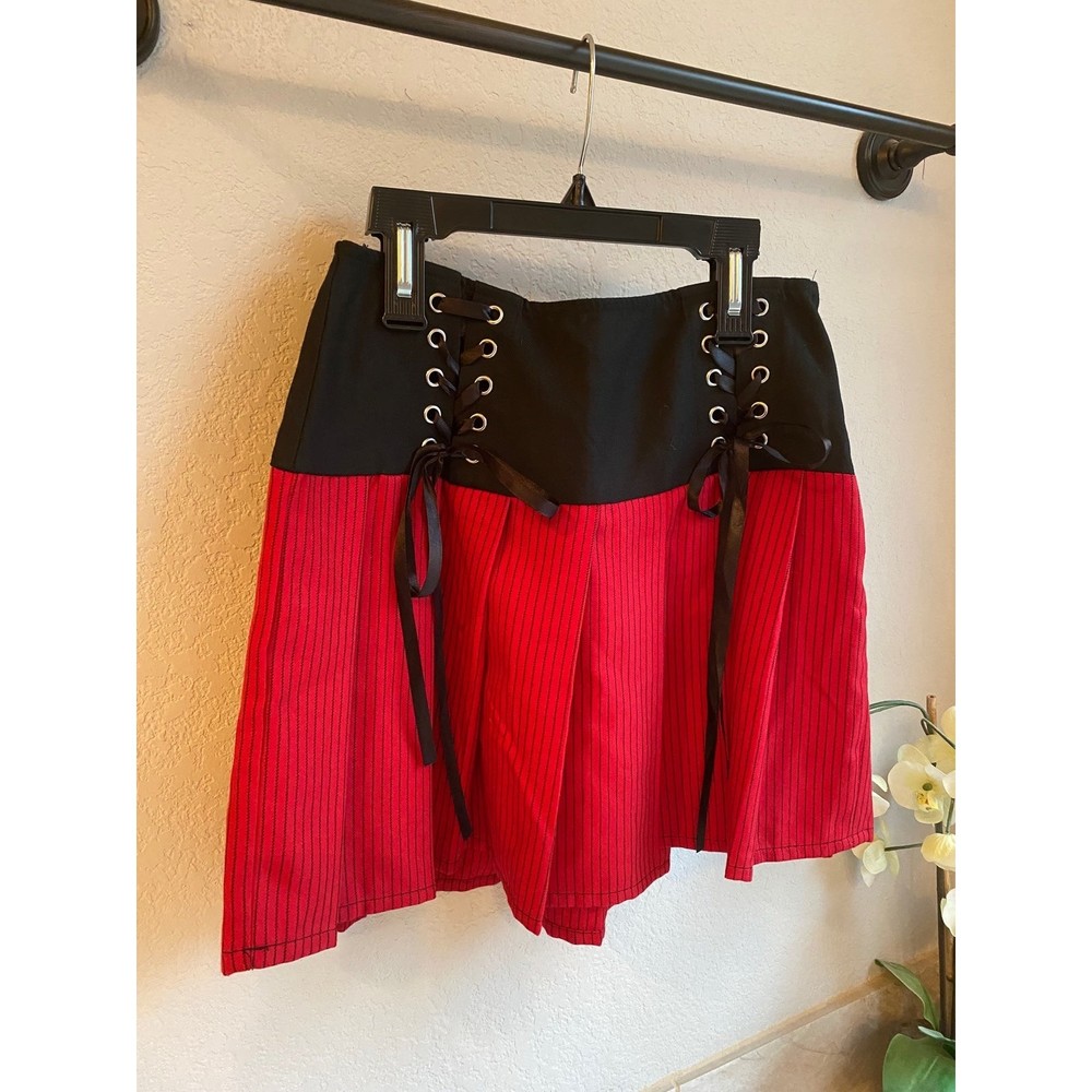 Hot Topic Red and Black Skirt